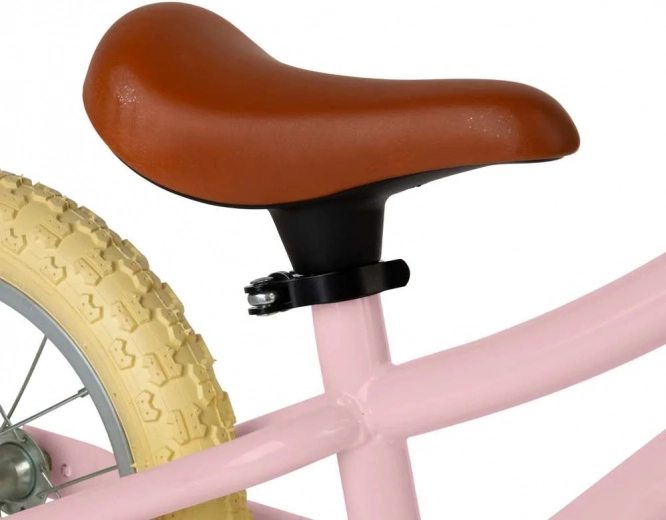 Crece con el niño gracias al asiento ajustable