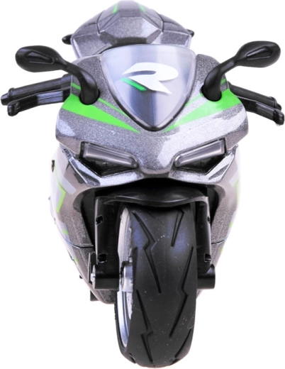 Acabado metálico detallado