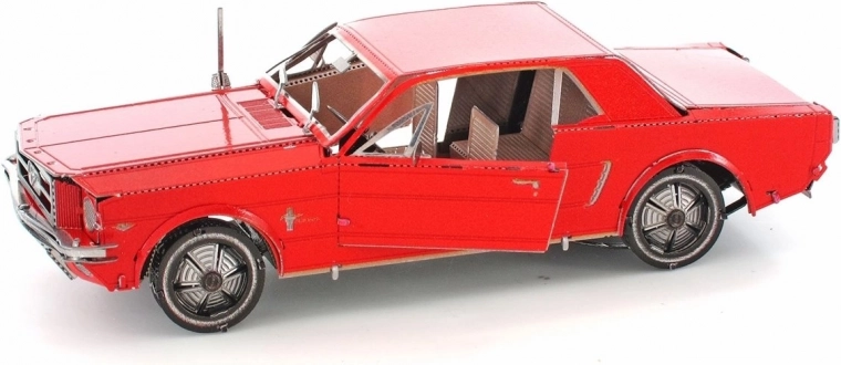 Coche clásico icónico en miniatura