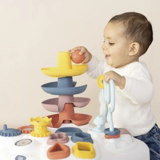 Laberinto de cuentas y elementos giratorios