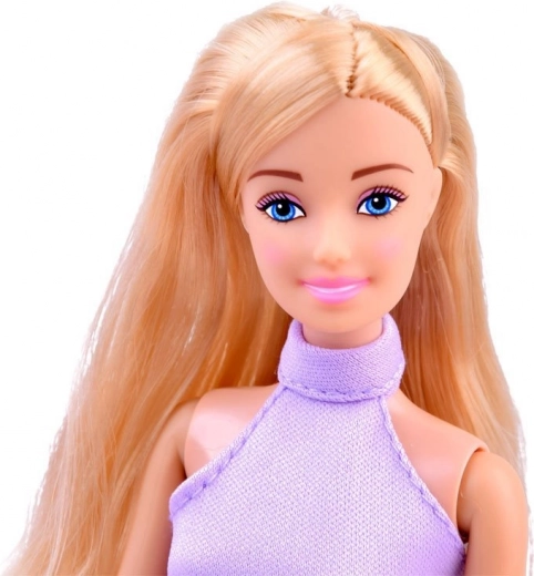 Muñeca lista para una diversión con estilo