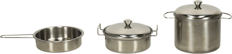 Utensilios de metal como en una cocina de verdad