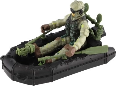 Misión de acción en el agua con bote táctico