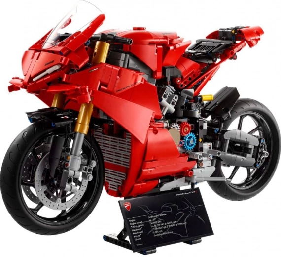 Mecánica auténtica: caja de cambios, motor V4 y cadena