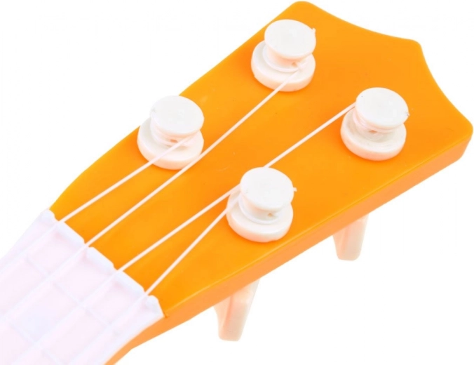 Cuatro cuerdas y clavijero