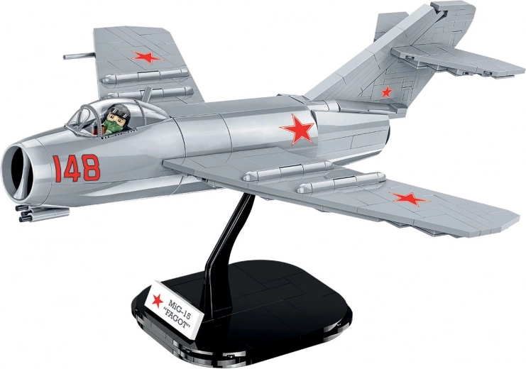 Modelo fiel del MiG-15 a escala 1:32