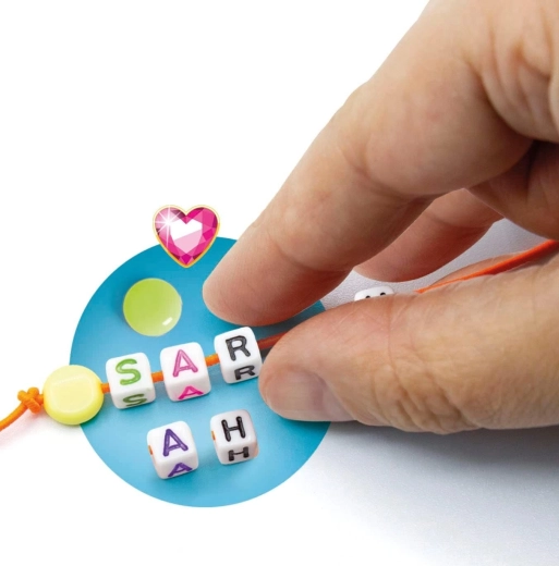 Crea pulseras y collares con nombres