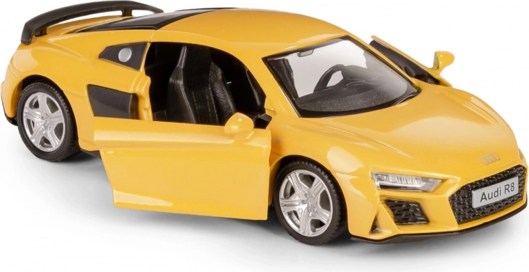 Puertas abatibles e interior detallado