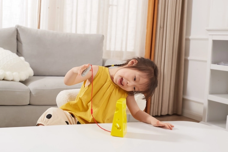 Enhebrado creativo con el ratón