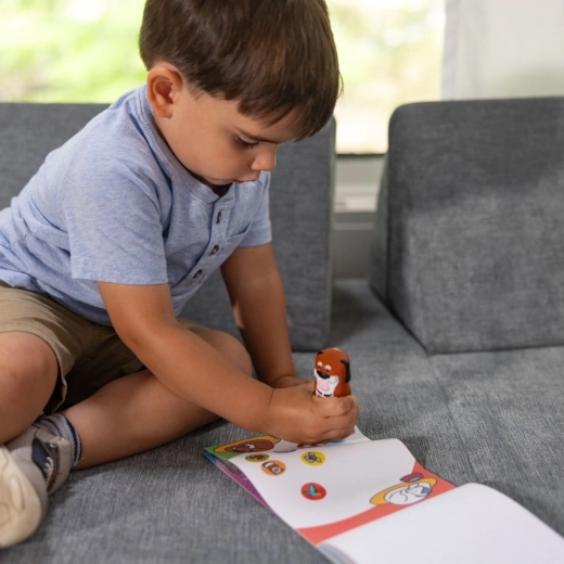 Más de 300 pegatinas