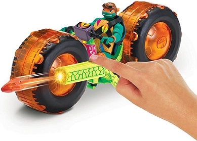 Experiencia de juego con figura de acción