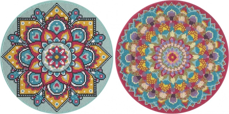 Mandala turquesa brillante