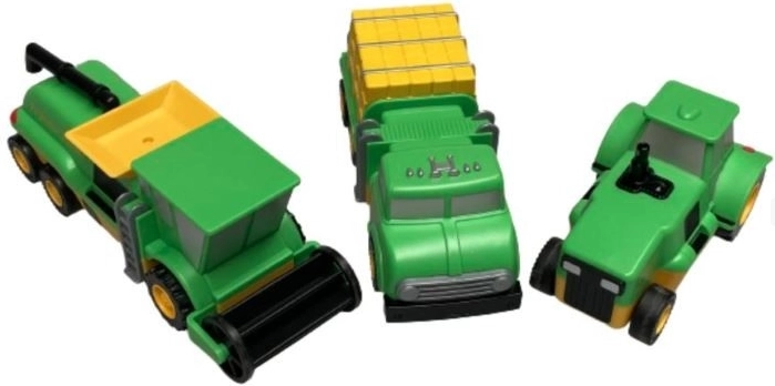 Tres vehículos para una granja creativa