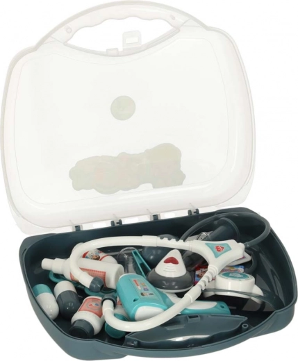 Juegos creativos con herramientas médicas