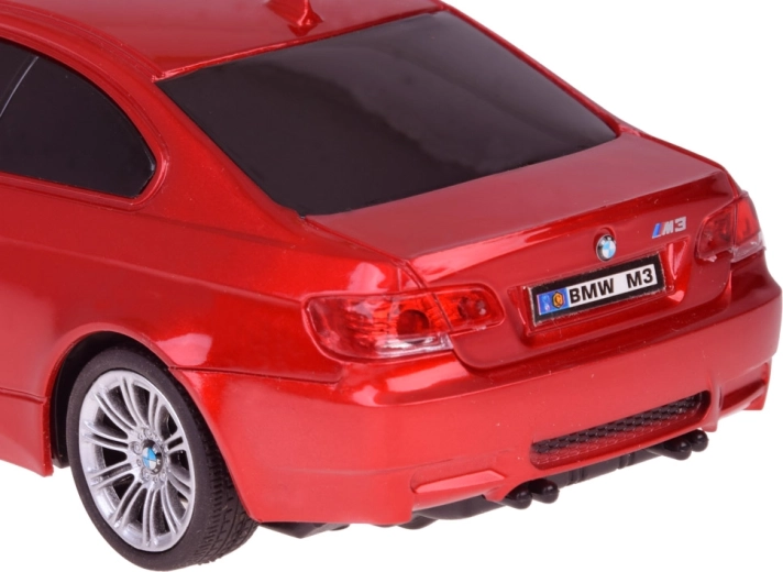Modelo con licencia BMW 1:24 con gran detalle