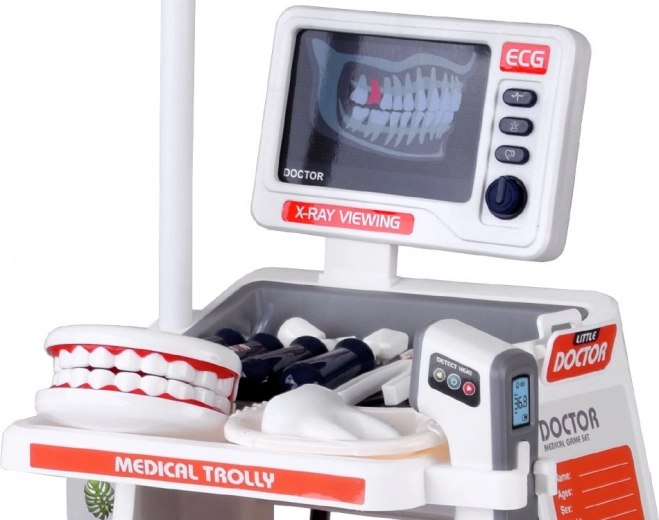 Exploración realista con luces y sonidos