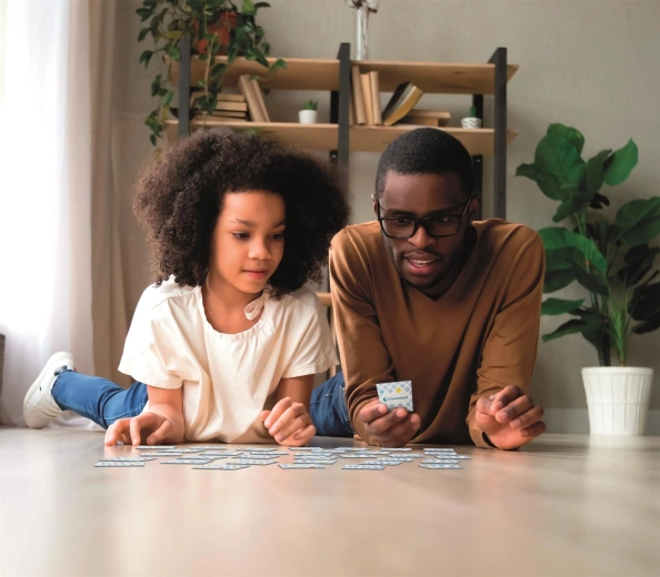 Gran diversión familiar y entrenamiento de memoria