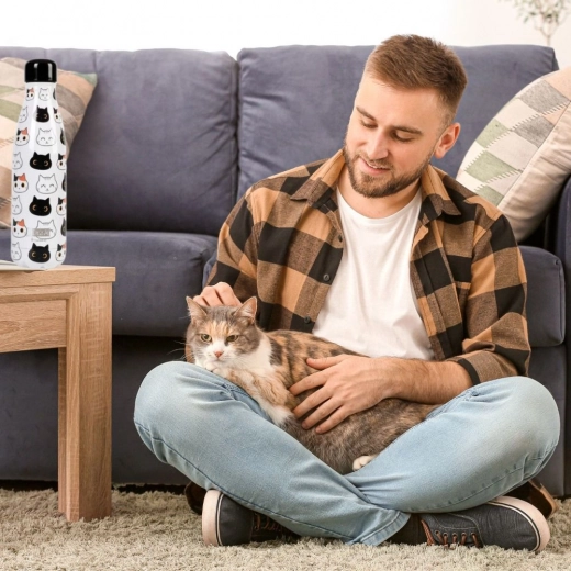 Adorable diseño de gatos que llama la atención