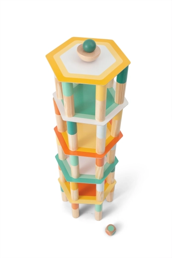 Torre de equilibrio llena de tensión