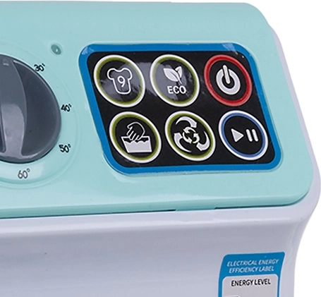 Controles realistas y panel táctil