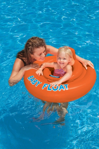 Asiento cómodo con respaldo