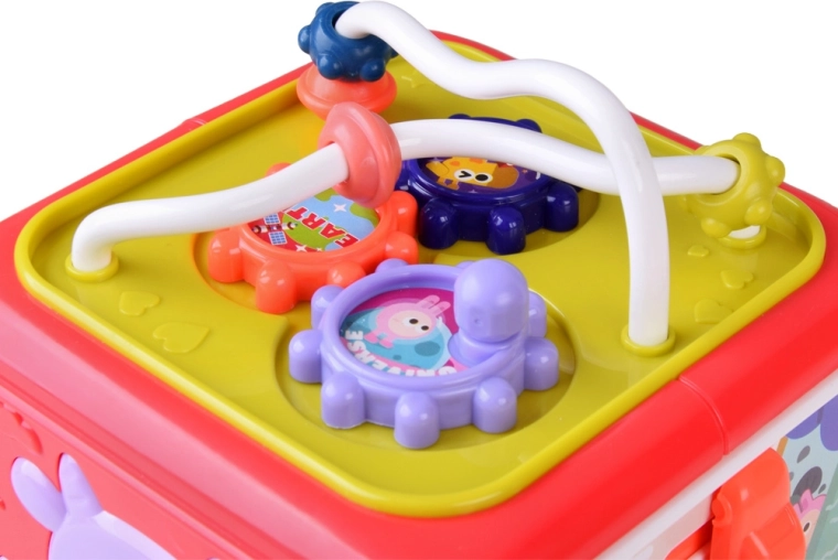 Laberinto motriz, engranajes y elementos divertidos