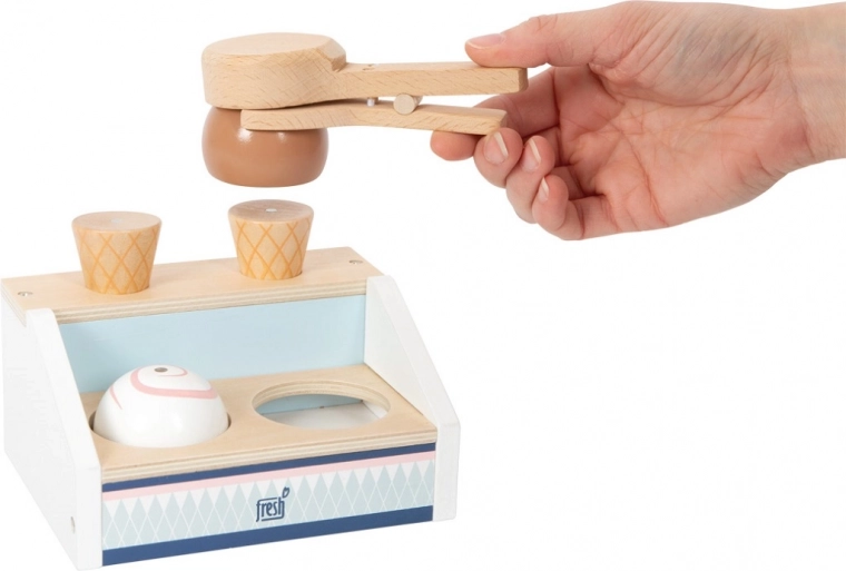 Cuchara magnética para un juego realista