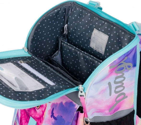 Bolsillos prácticos y elementos reflectantes