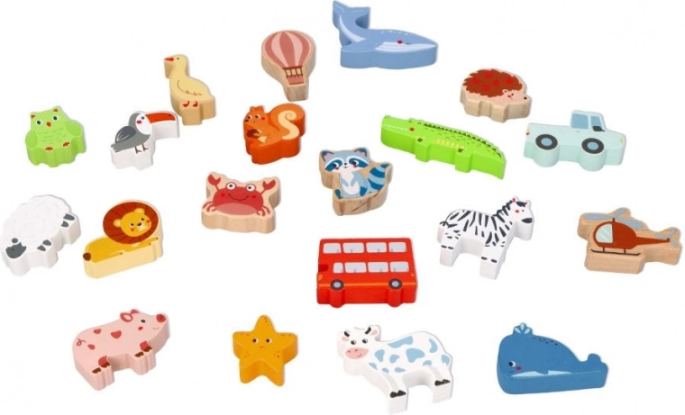 Piezas de madera de colores