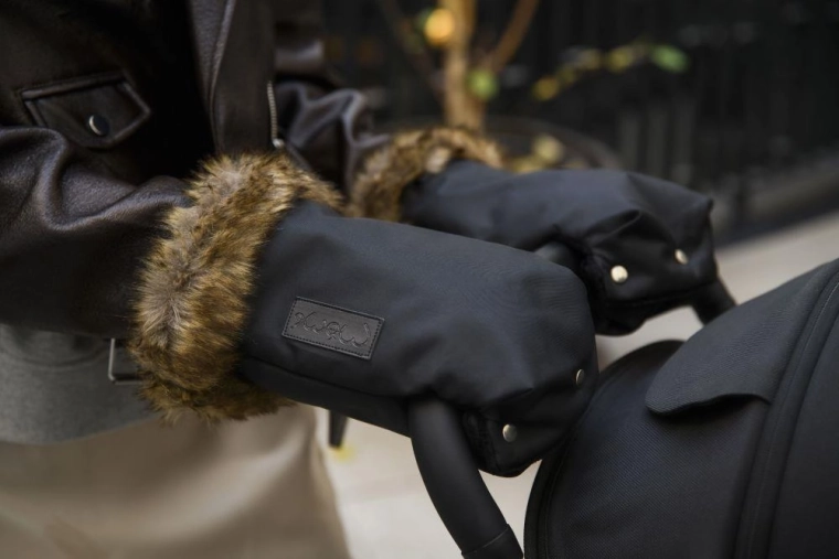 Fijación sencilla en la mayoría de cochecitos