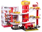 Aparcamiento de bomberos multinivel con ascensor y accesorios